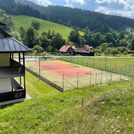 Neta Velke Karlovice, Polansky Dvur