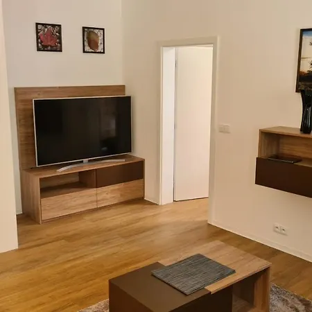 Neta Velke Karlovice, Polansky Dvur