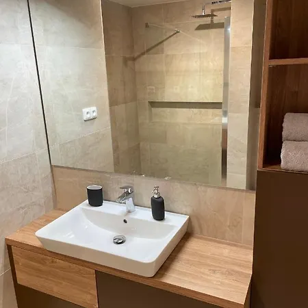 Neta Velke Karlovice, Polansky Dvur Apartment