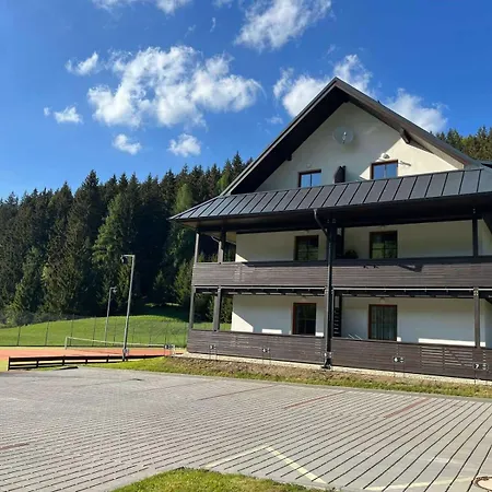 Neta Velke Karlovice, Polansky Dvur * Velke Karlovice