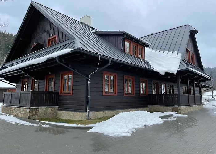 Neta Velke Karlovice, Polansky Dvur